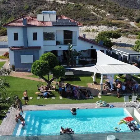 Kasparis View Tatil Evi