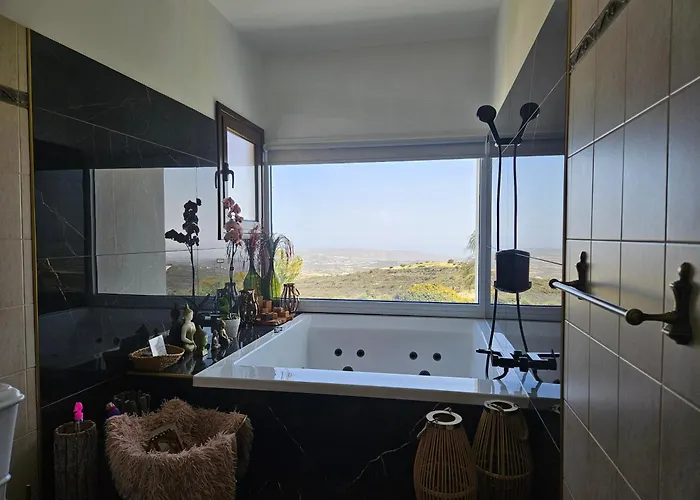 Kasparis View Semesterbostad *